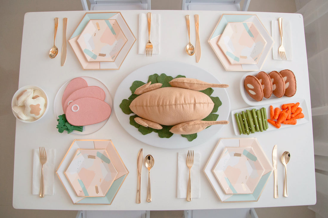 DIY Felt Thanksgiving Dinner play felt food for kids table
