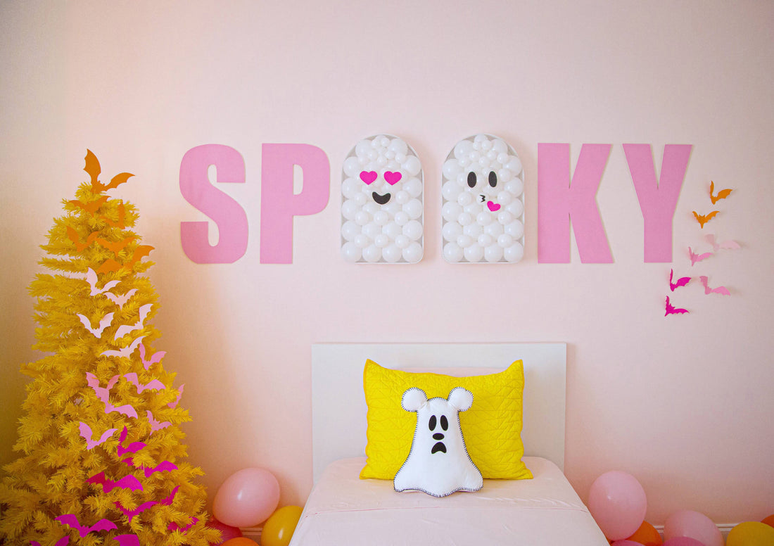 spooky halloween room with treetopia cute ghost Balloon Mosaic