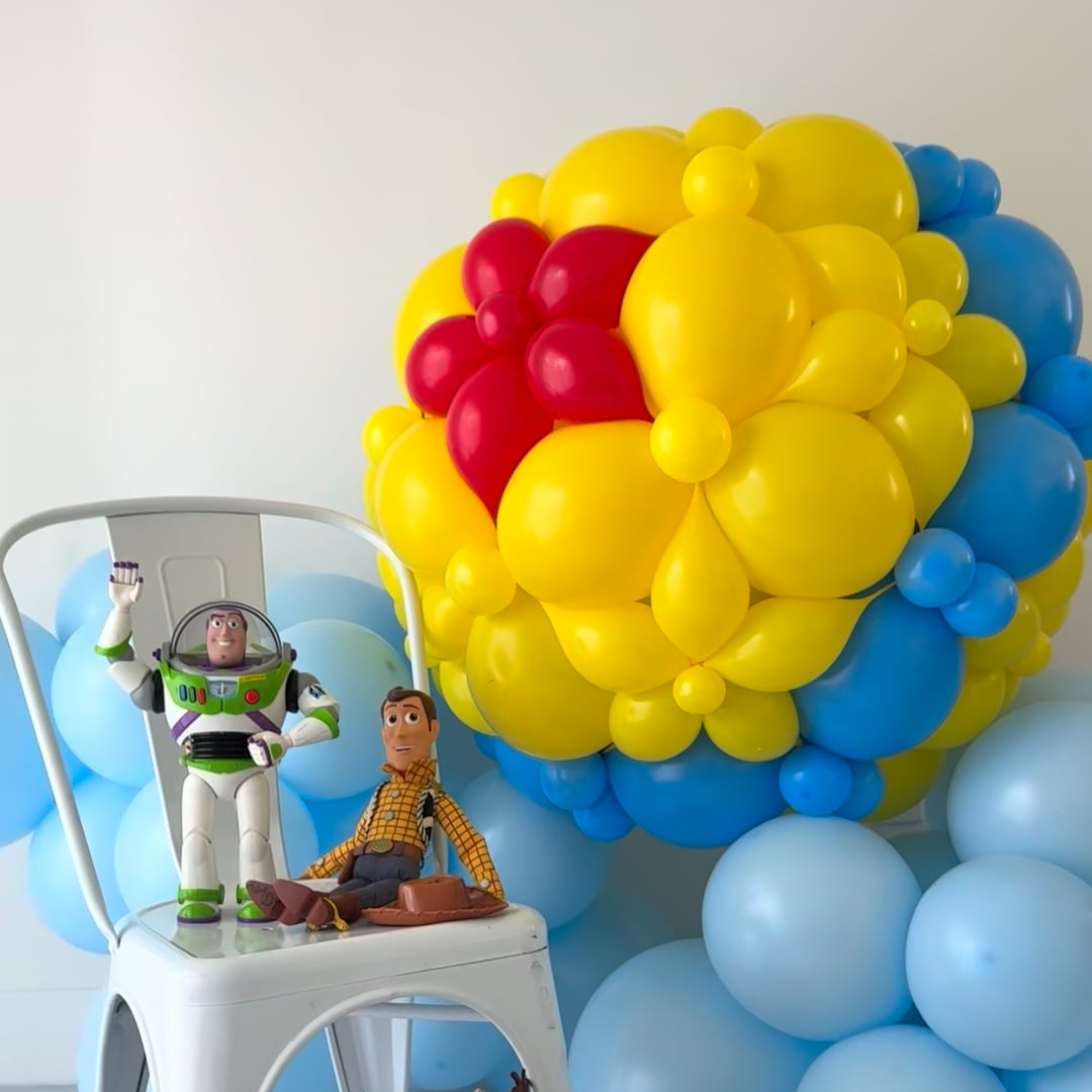 Pixar Inspired Ball Balloon Tutorial